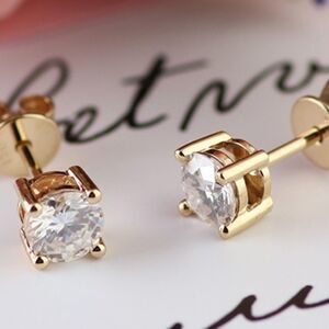 Gold Cubic Zirconia Round Stud Earrings - Timeless Sparkle